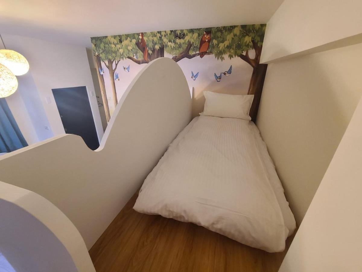 Sunlight Forest Homestay Tainan Bagian luar foto