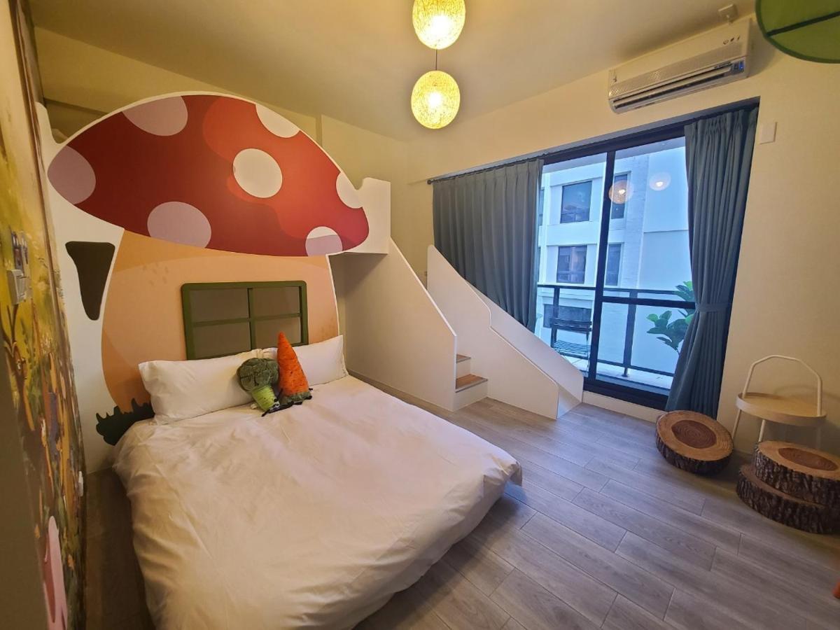 Sunlight Forest Homestay Tainan Bagian luar foto