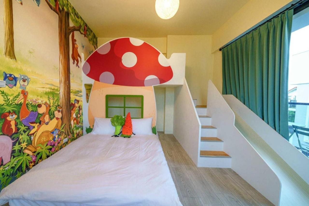 Sunlight Forest Homestay Tainan Bagian luar foto