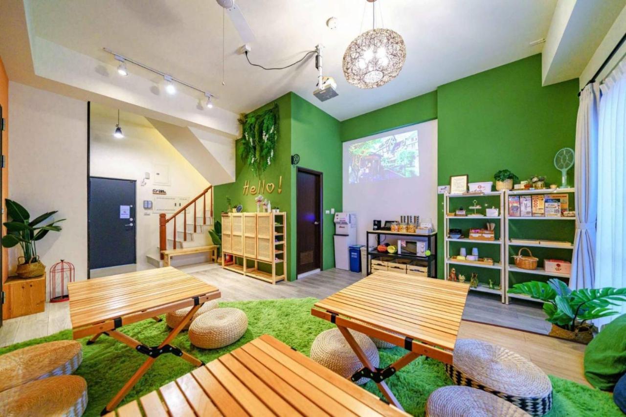Sunlight Forest Homestay Tainan Bagian luar foto