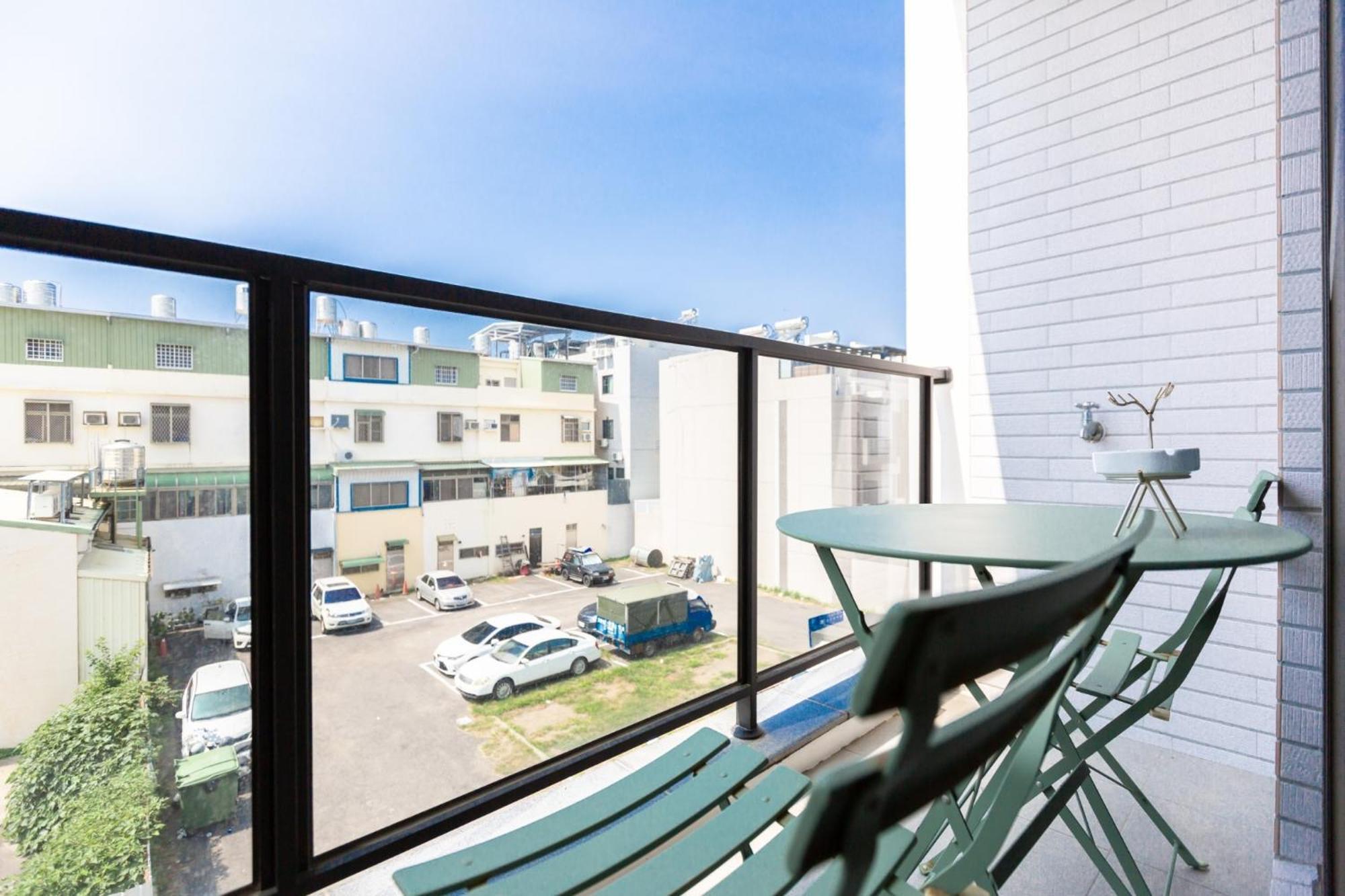 Sunlight Forest Homestay Tainan Bagian luar foto