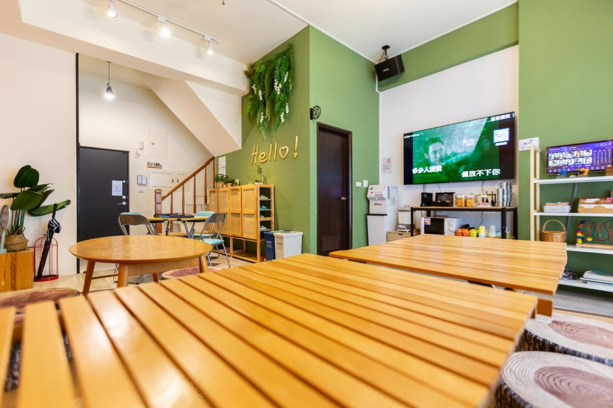 Sunlight Forest Homestay Tainan Bagian luar foto